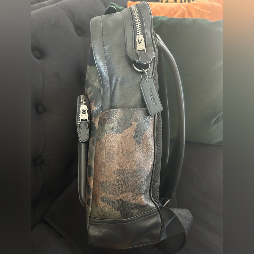 Coach backpack - Picture 2 of 8